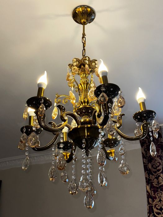 Продается люстра