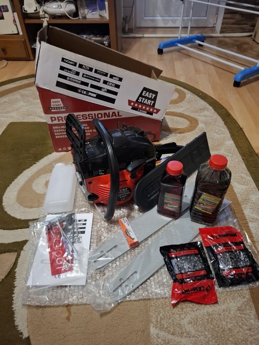 Drujba pe benzina 8.5cp cu accesorii