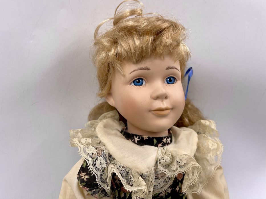 Колекционерски порцеланови кукли