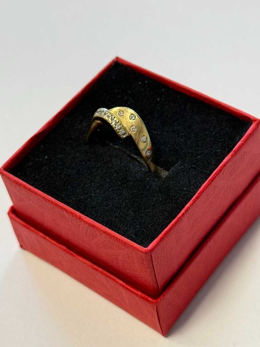 *** Уникален *** Златен пръстен 14к 2.84гр