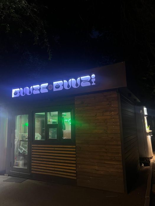 Сдам моноконструкцию в проходном месте — 10м²