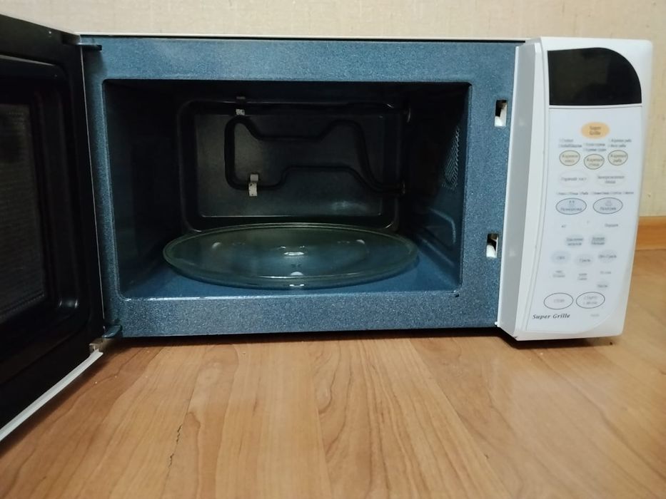 Продам микроволновую печь