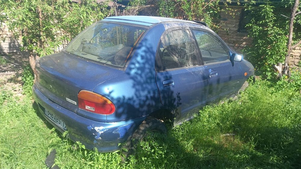 Продам Mazda 121
