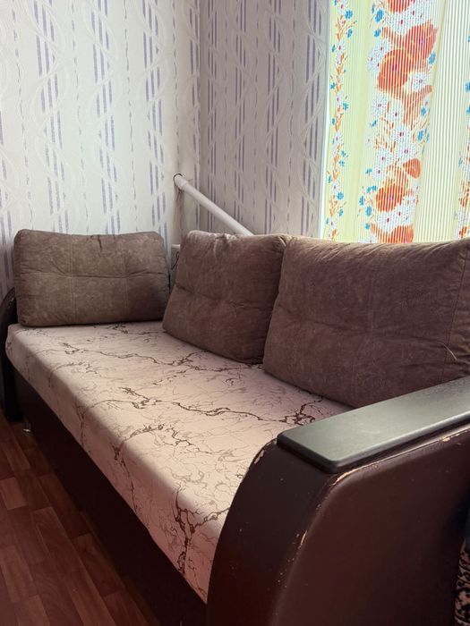 Продам диван в х/с