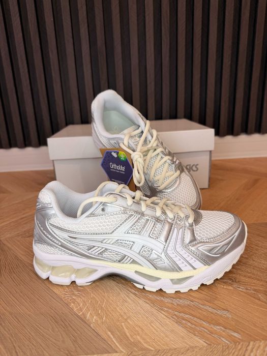 Спортни обувки ASICS