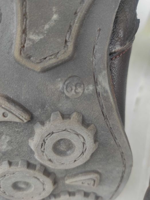 Зимни ботуши с цип и топъл хастар