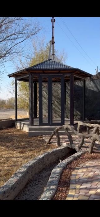 Kafe Restoran (Uchrashuv) sotiladi