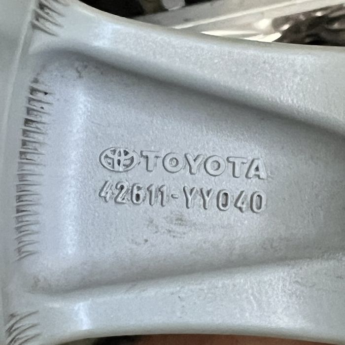 15 Джанти Toyota Corolla  Avensis  Prius
