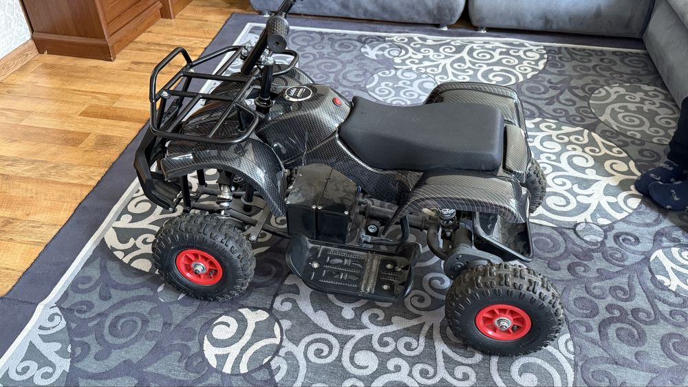 Электромобиль детский