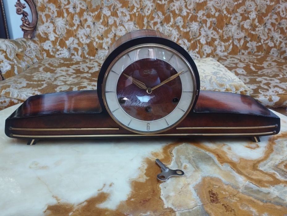 Ceas de semineu nemțesc Westminster anii 50