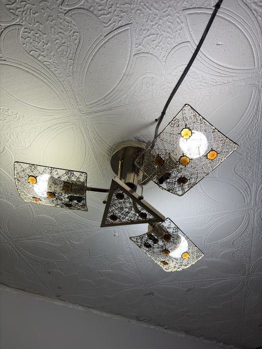 люстры в хорошем состоянии