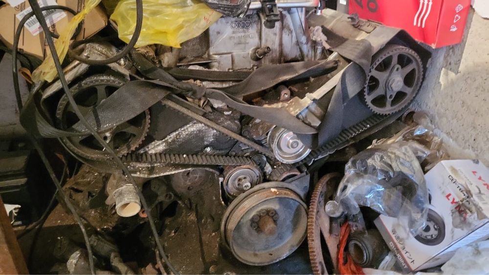 Автозапчасти на Audi 100 c4 2.6