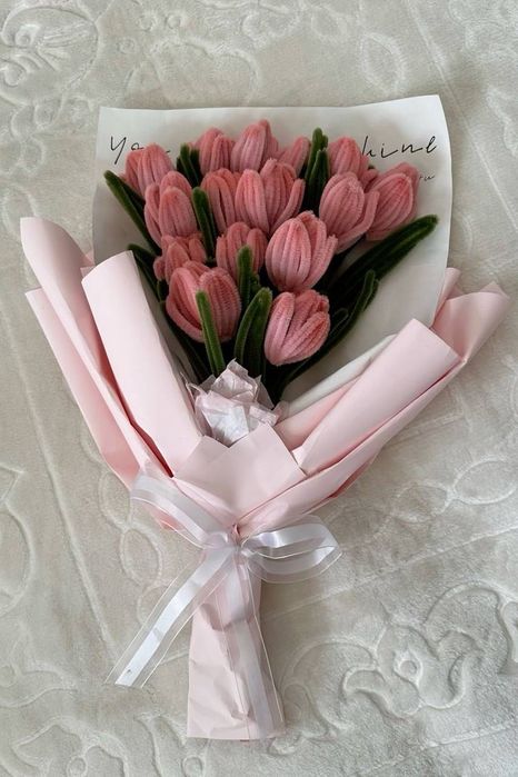 Продажа букетов: розы, тюльпаны, пионы