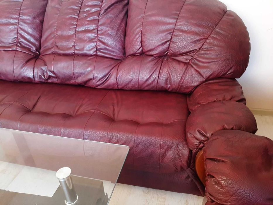 Продавам кожен диван, може и цялата холова