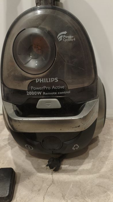 Пылесос PHILIPS 2000 wat
