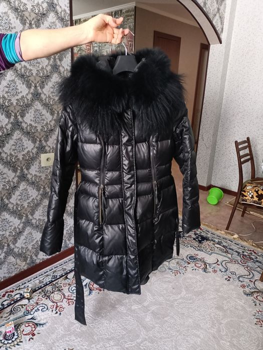 Продам зимний пуховик