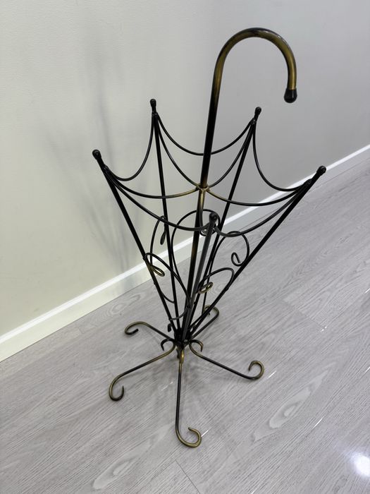 Подставка для зонтиков