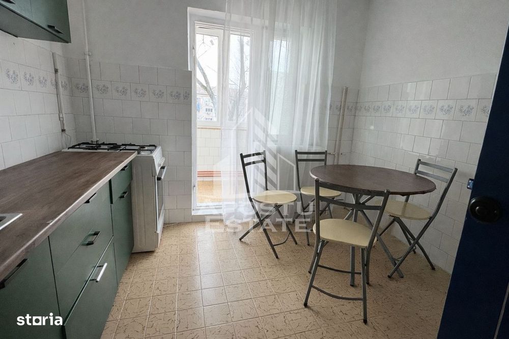 Apartament 2 camere , decomandat, etajul 3/4, zona Girocului