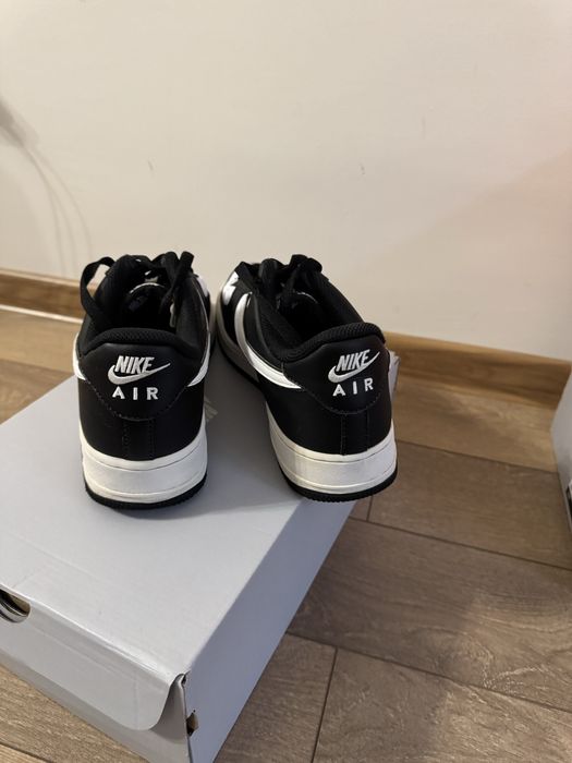 Маратонки NIKE AIR FORCE 1