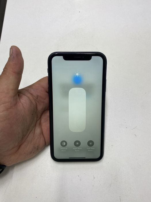 Iphone XR (64GB)