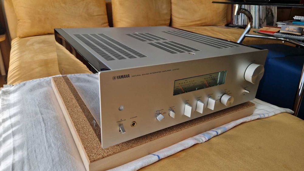 Yamaha A-S1100 amplifier
