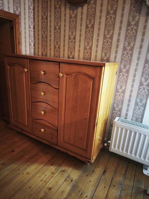 Скринове от масив