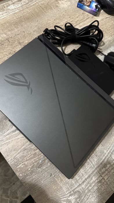 ASUS ROG Strix G614J