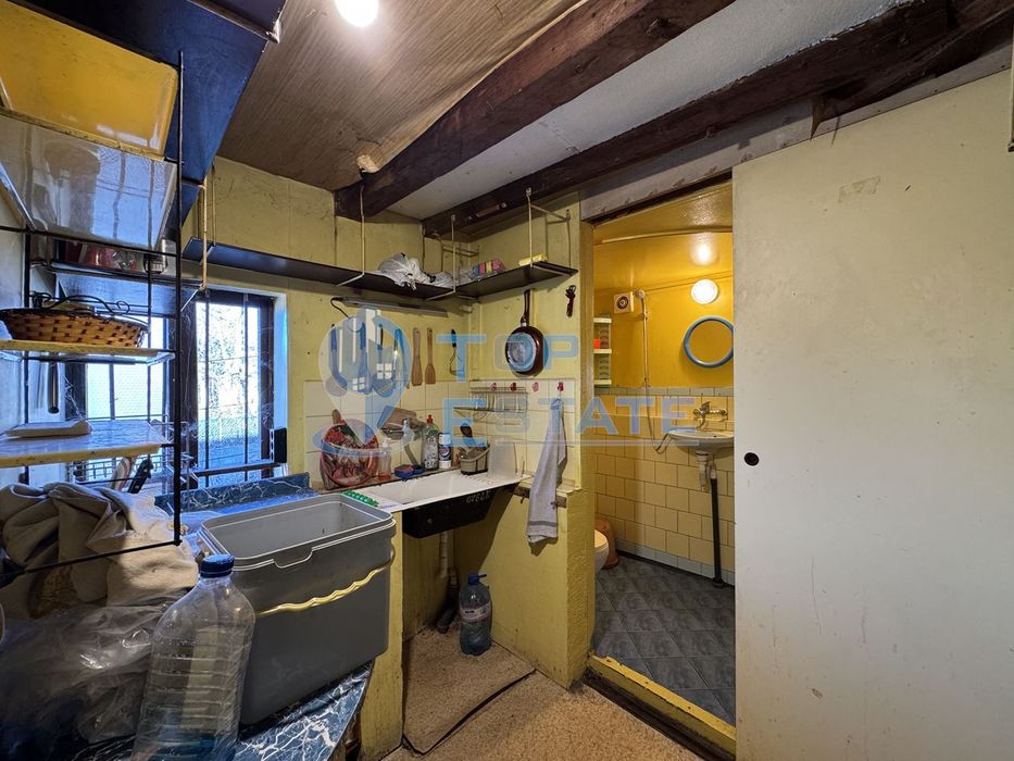 Продава се Къща в с. Малки чифлик, Област Велико Търново - 40 кв.м за 1950 €/кв.м - Снимка #4