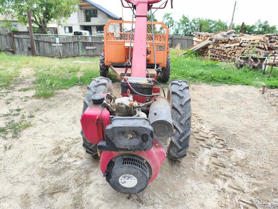 Vând motocultor, remorcă, freză și prășitoare