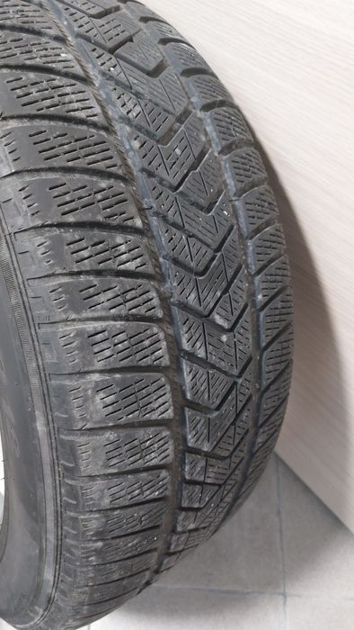 Roti de iarnă 255 55 18 BMW X5