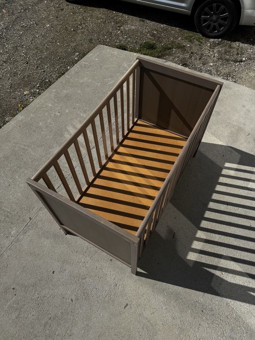 Patut Ikea Sundvik + saltea noua cadou