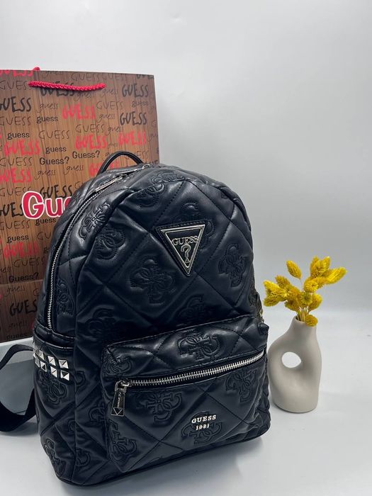 Раници дамски топ модели