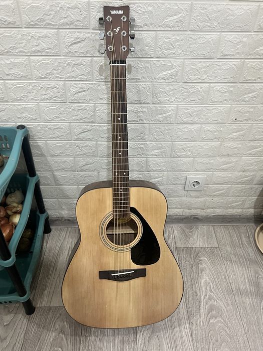 Yamaha F310 продается