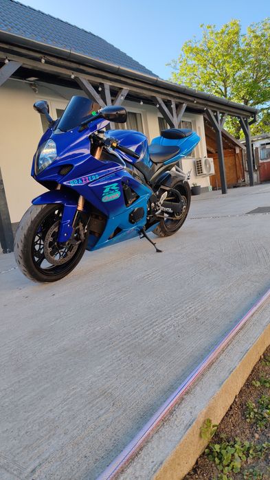 Vând Suzuki gsxr 1000 k7