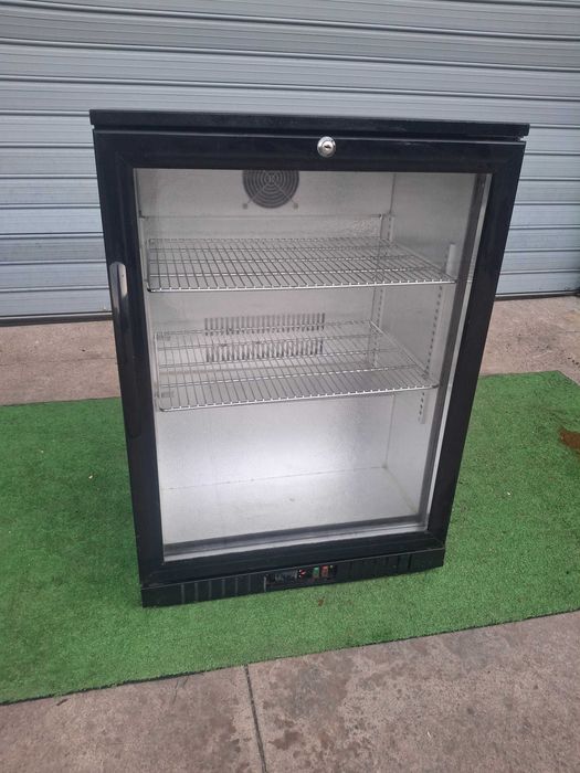 Хладилна витрина