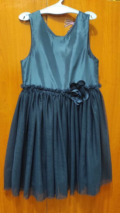 Платье нарядное на девочку