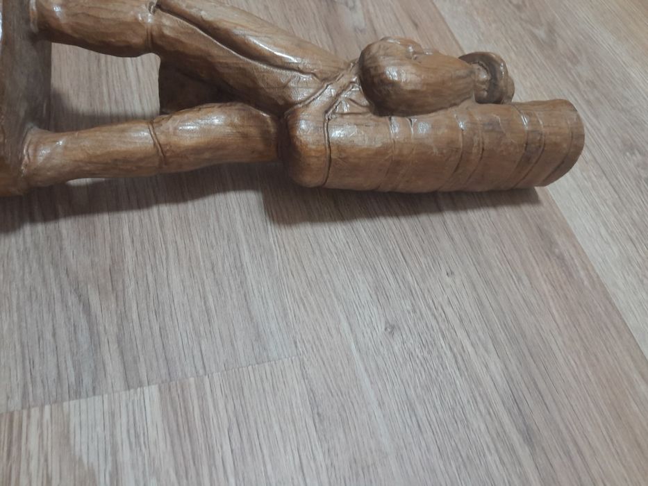 Sculpturi din lemn