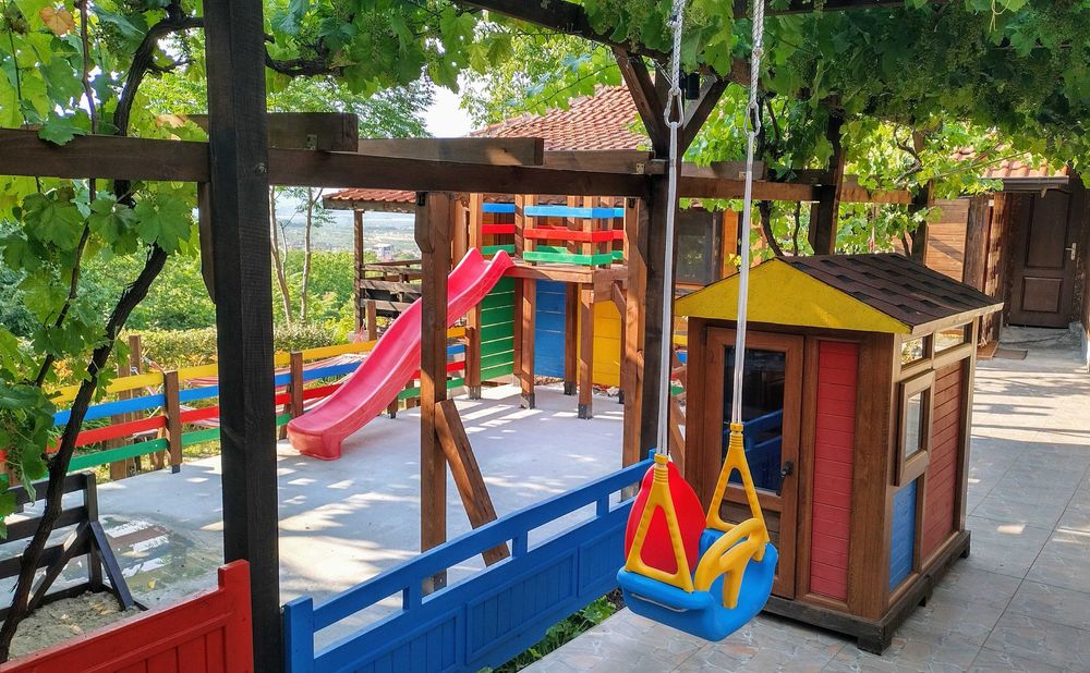 Комплекс "Вишнева градина"