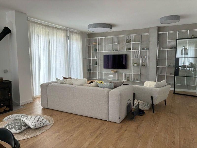 Дава се под наем Къща в София, Симеоново - 195 кв.м за 2792.76 € - Снимка #2