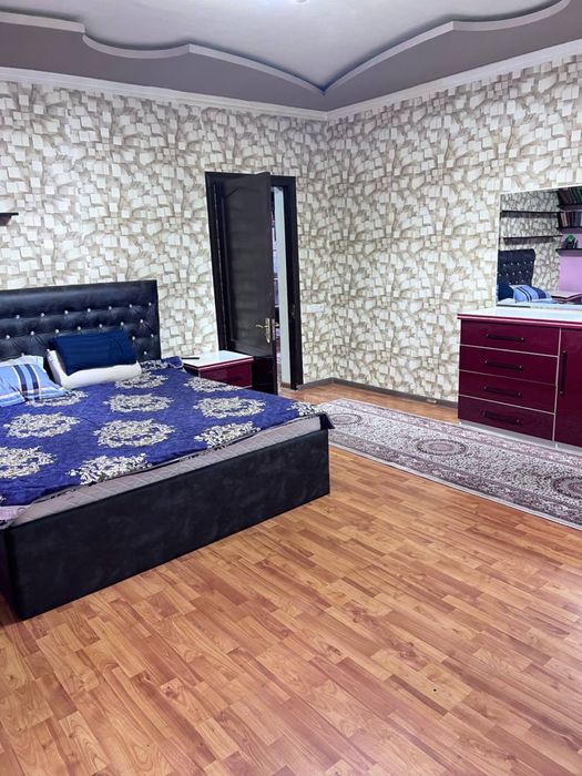 Квартира сотилади Шайхонтохур тумани Гулобод ор.р Флоренсия туйхонаси