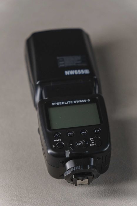 Neewer N655S Speedlight Светкавица за Sony – TTL, HSS, M
