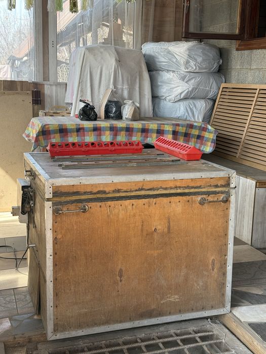 Инкубатор для вывода