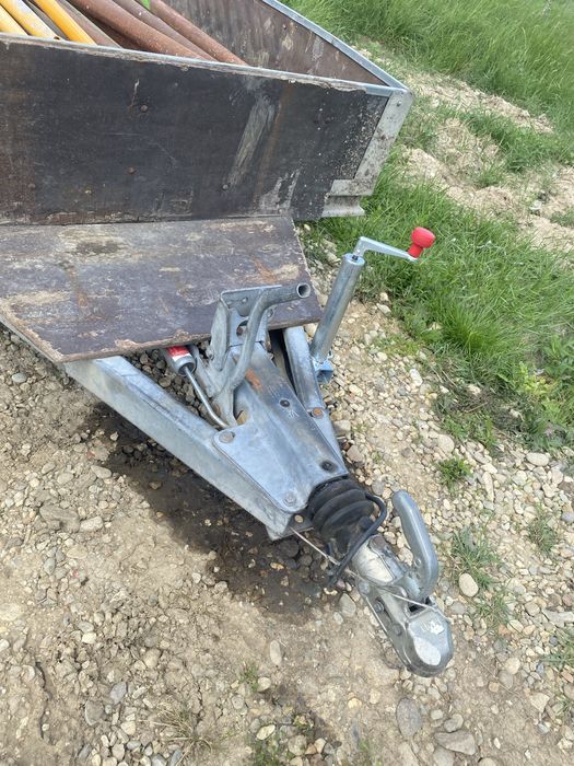 Vand remorca pentru utilaje de 3000 kg