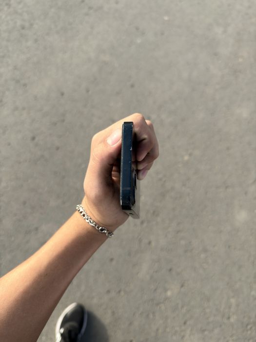 IPhone 13 без ремонта