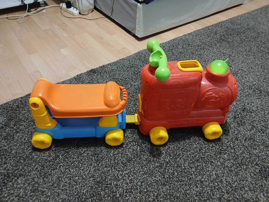 Tractor cu remorc ca melodii si cuvinte