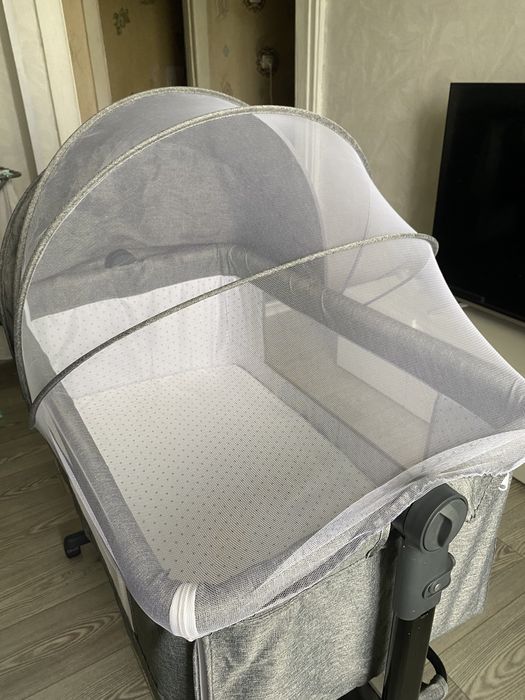 Продам детскую приставную кроватку-люльку