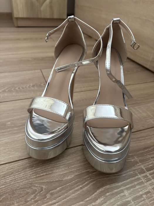 Сандали в сребро