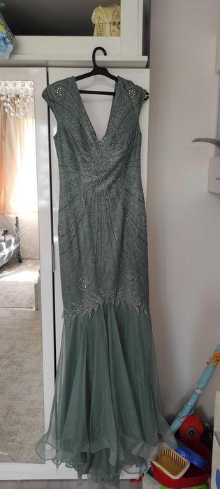 Абитуриентски рокли