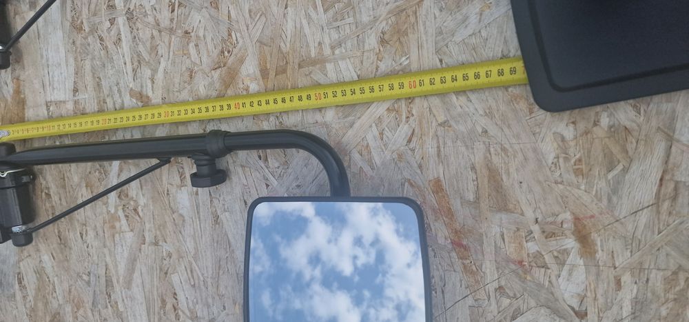 Brat oglinda telescopic lung cu oglinda pret 550 lei este reglabila se