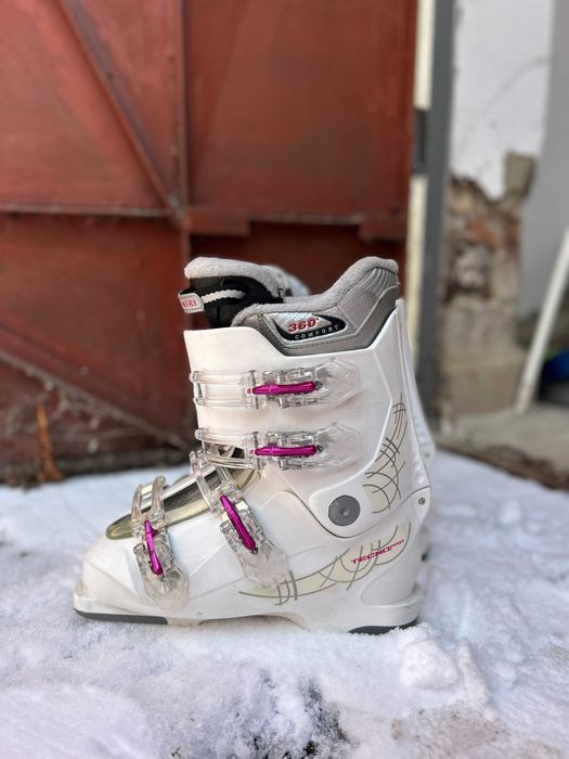Clăpari ski damă TecnoPro – mărime 38–39, confortabili